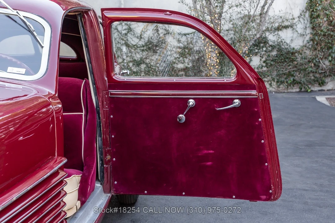 1936 Cord 810 & 812 - Image 18 of 31