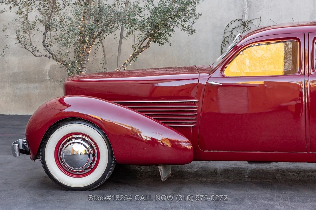 1936 Cord 810 & 812 - Image 14 of 31