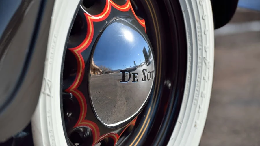 1936 DeSoto - Image 15 of 29