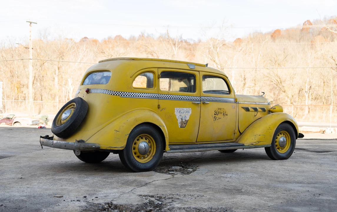 1936 DeSoto - Image 5 of 16