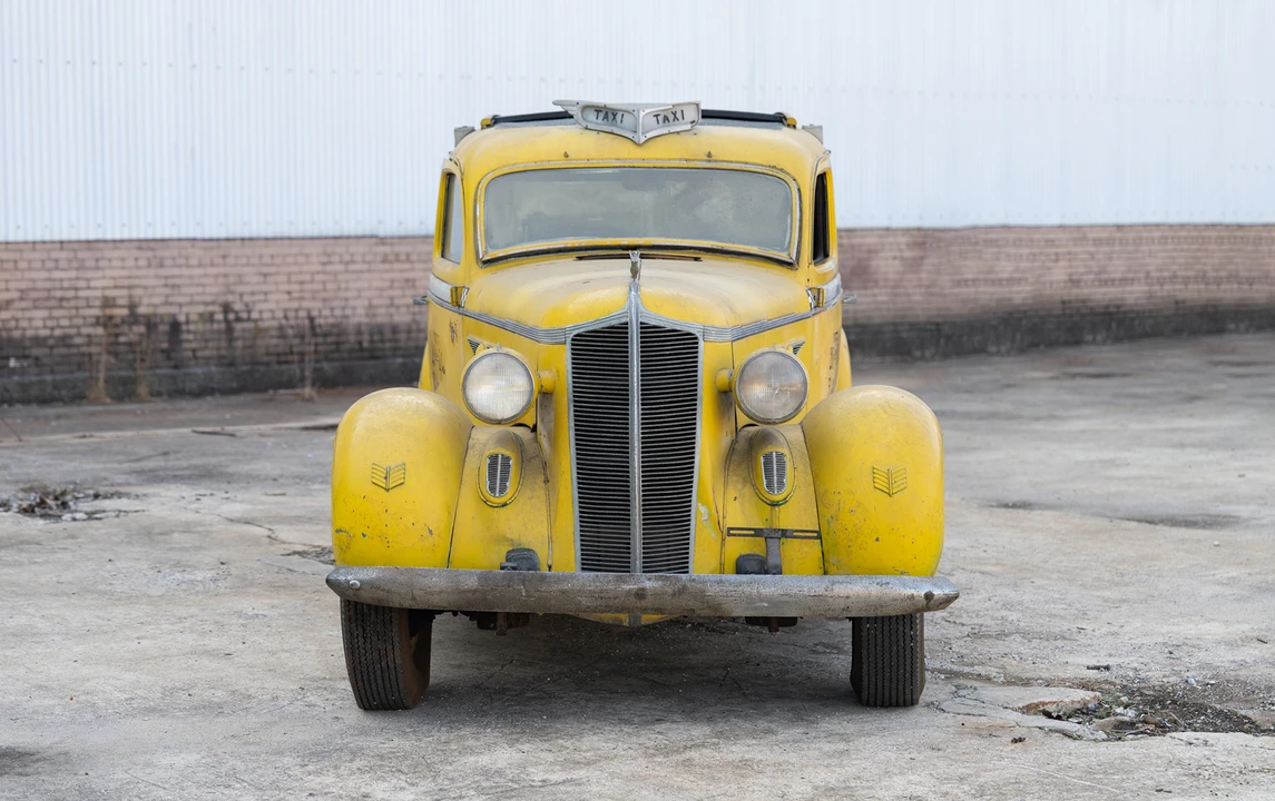 1936 DeSoto - Image 7 of 16