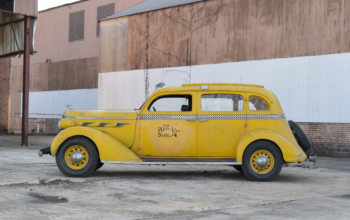 1936 DeSoto - Image 2 of 16