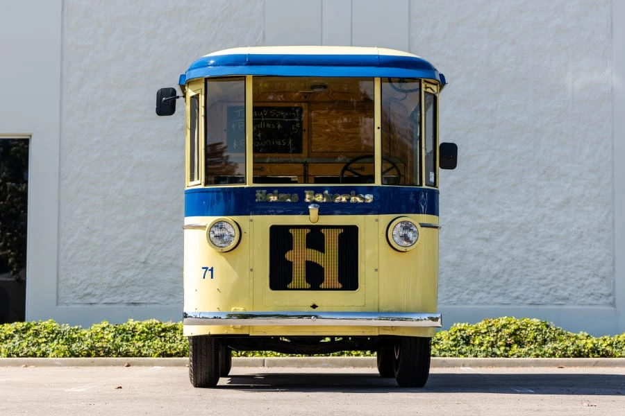 1936 Twin Coach - Image 4 of 31