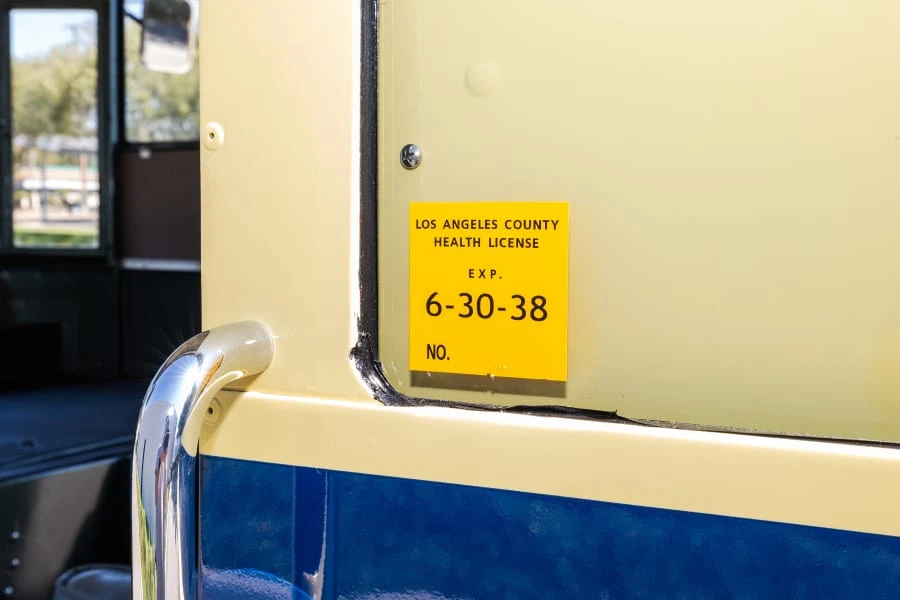 1936 Twin Coach - Image 7 of 31