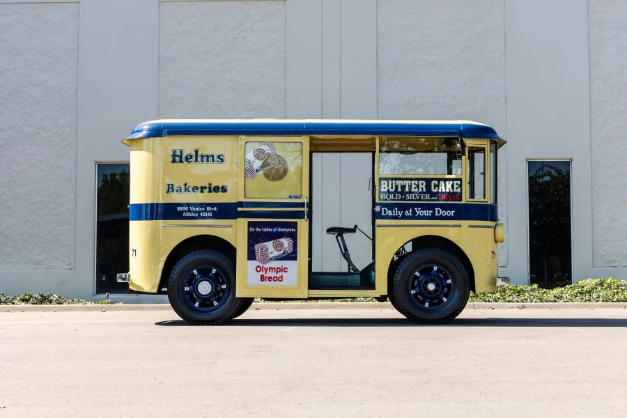 1936 Twin Coach - Image 2 of 31
