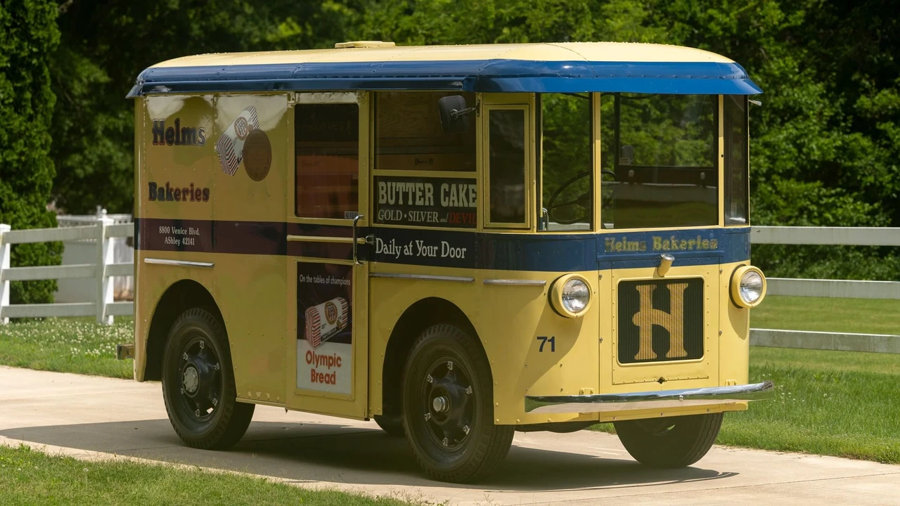 1936 Twin Coach - Image 20 of 31