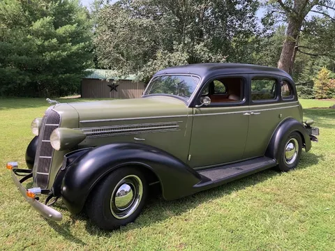 1936 Dodge Sedan