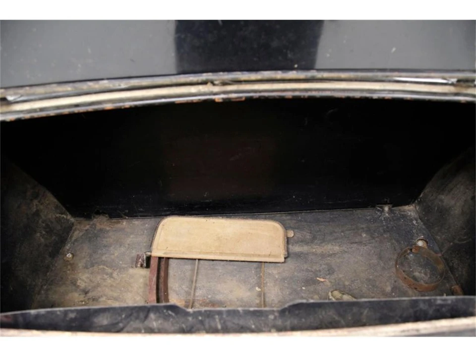 1936 Ford Model 48 & 68 - Image 27 of 31