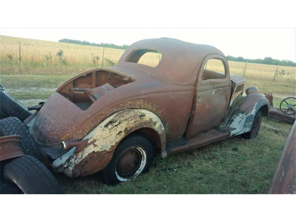 1936 Ford Model 48 & 68 - Image 6 of 9