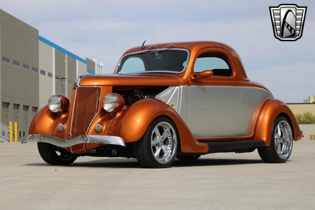 1936 Ford Model 48 & 68 - Image 4 of 12