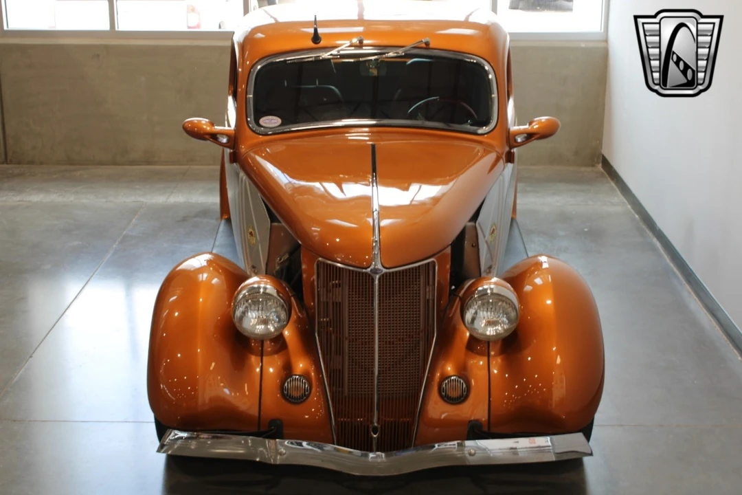 1936 Ford Model 48 & 68 - Image 10 of 12