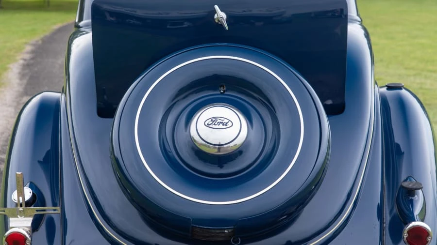 1936 Ford Model 48 & 68 - Image 10 of 13