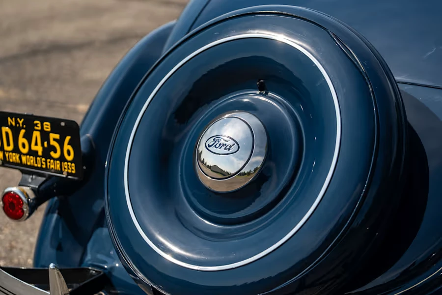 1936 Ford Model 48 & 68 - Image 17 of 27