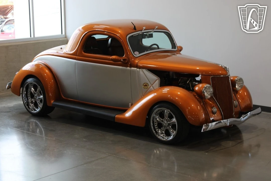 1936 Ford Model 48 & 68 - Image 10 of 12