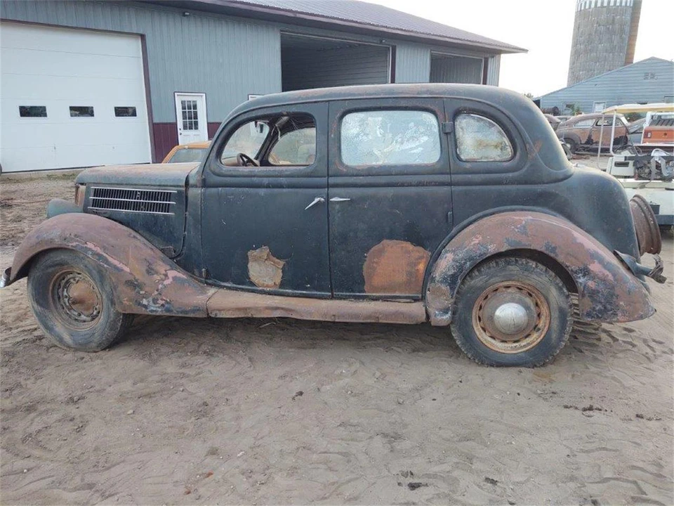 1936 Ford Model 48 & 68 - Image 5 of 20