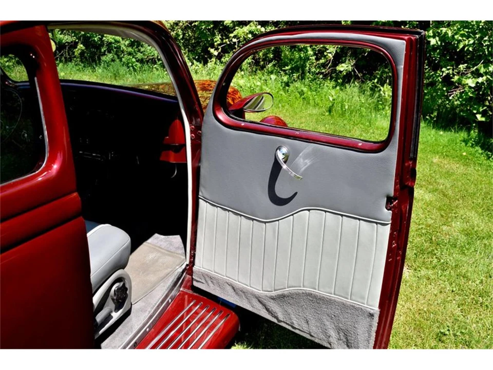 1936 Ford Model 48 & 68 - Image 28 of 31