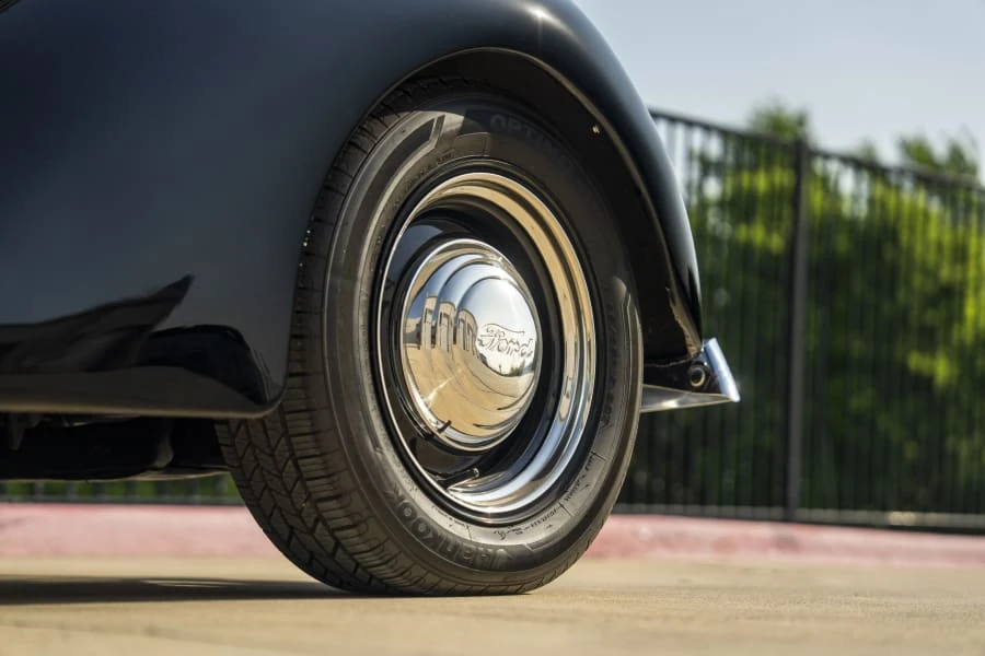 1936 Ford Model 48 & 68 - Image 14 of 31