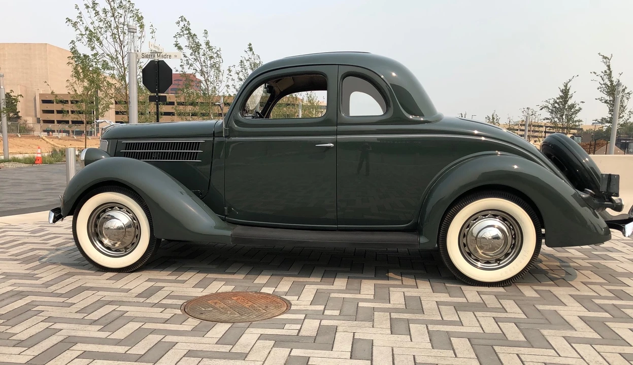 1936 Ford Model 48 & 68 - Image 8 of 31