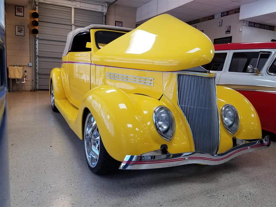 1936 Ford Model 48 & 68 - Image 3 of 17