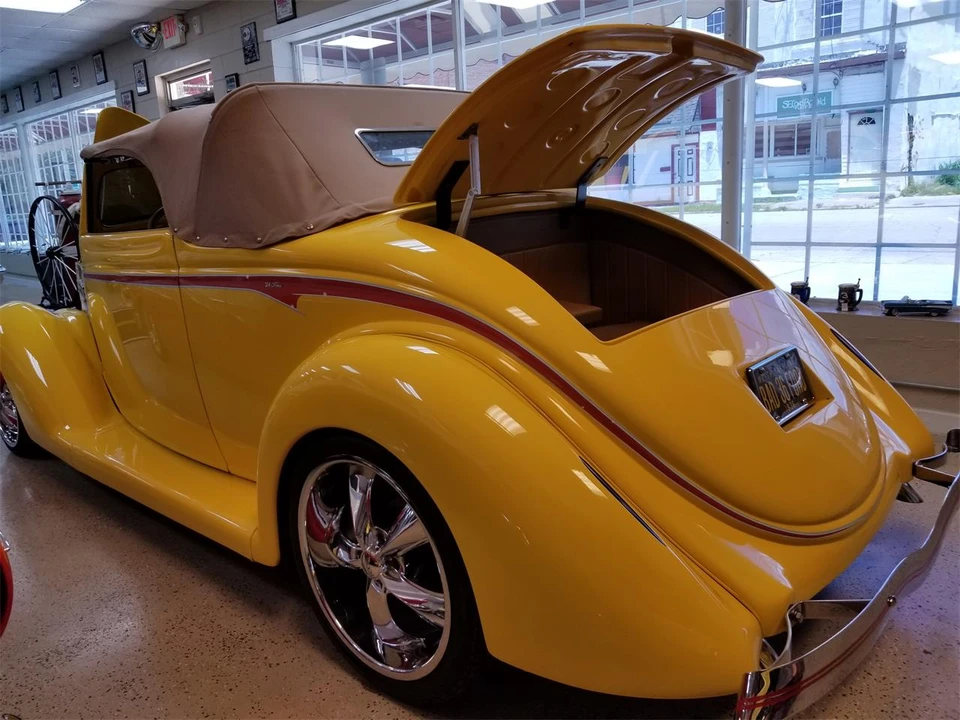 1936 Ford Model 48 & 68 - Image 11 of 17