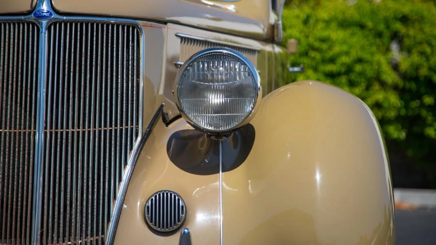 1936 Ford Model 48 & 68 - Image 18 of 20