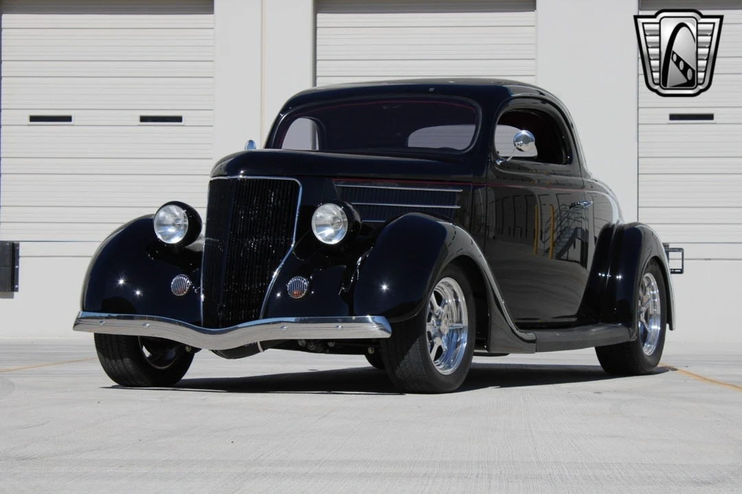 1936 Ford Model 48 & 68 - Image 4 of 12
