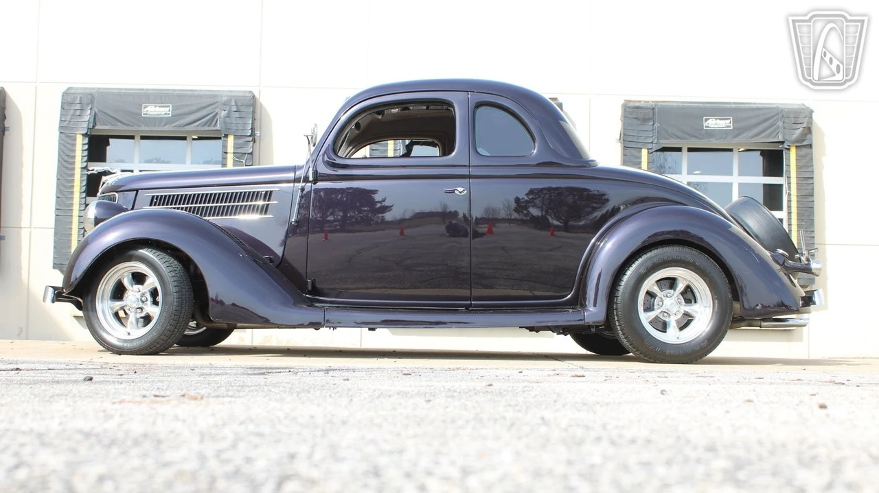 1936 Ford Model 48 & 68 - Image 7 of 12
