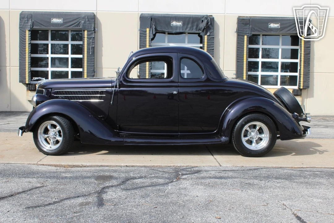 1936 Ford Model 48 & 68 - Image 6 of 12