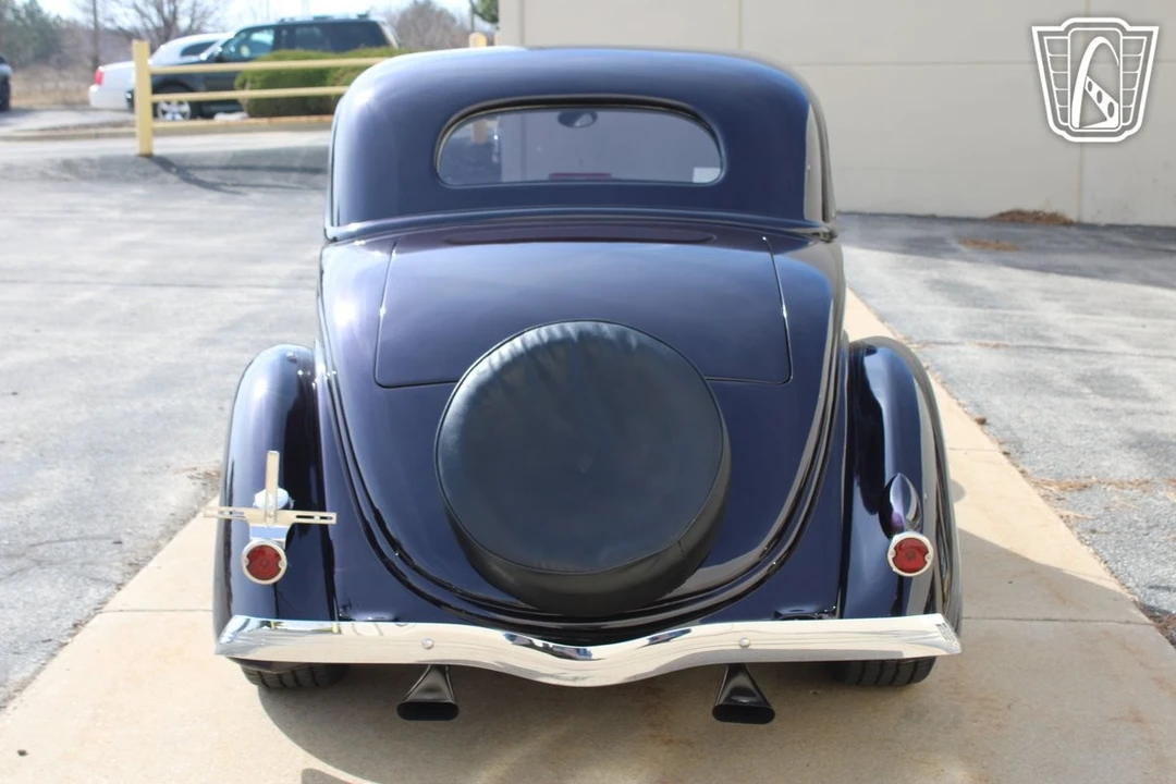 1936 Ford Model 48 & 68 - Image 11 of 12