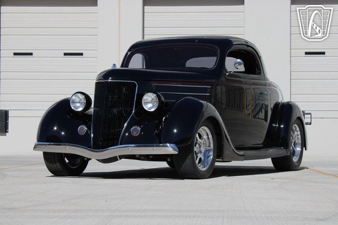 1936 Ford Model 48 & 68 - Image 4 of 12