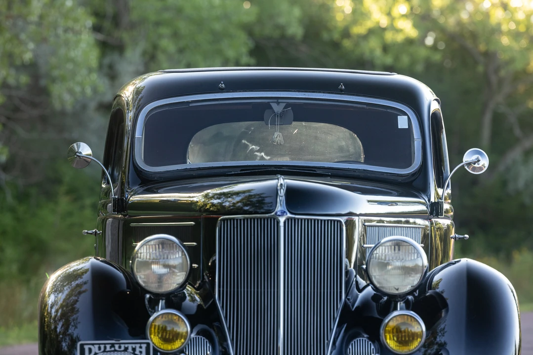 1936 Ford Model 48 & 68 - Image 29 of 31