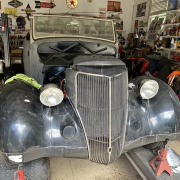 1936 Ford Deluxe Roadster
