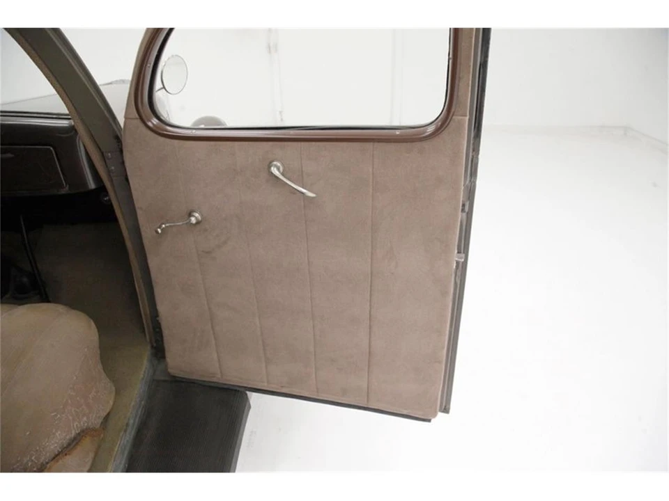 1936 Ford Model 48 & 68 - Image 25 of 31