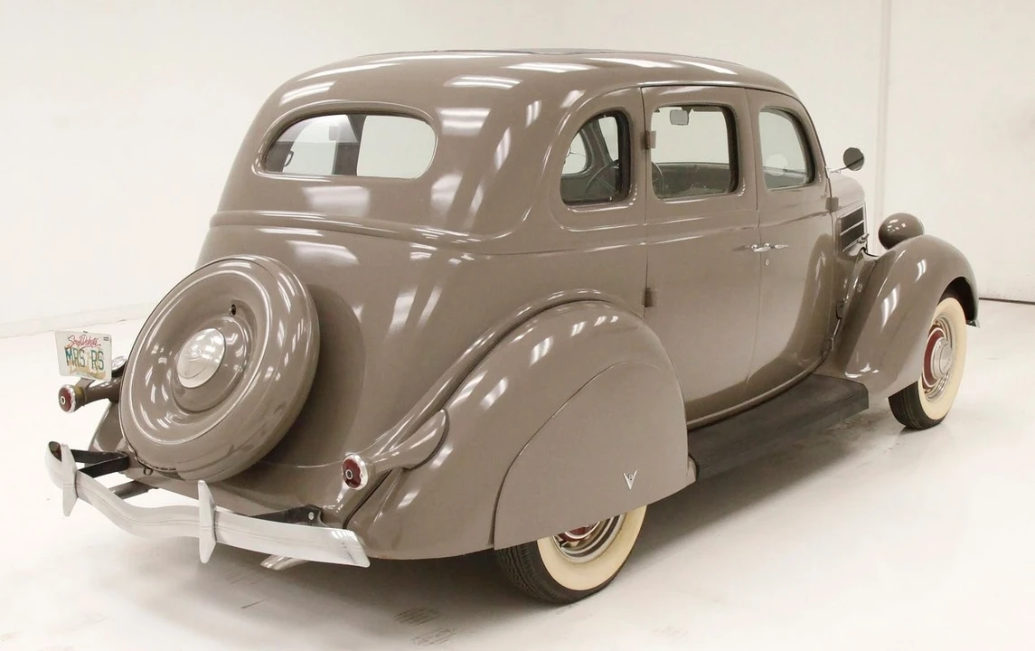 1936 Ford Model 48 & 68 - Image 4 of 12