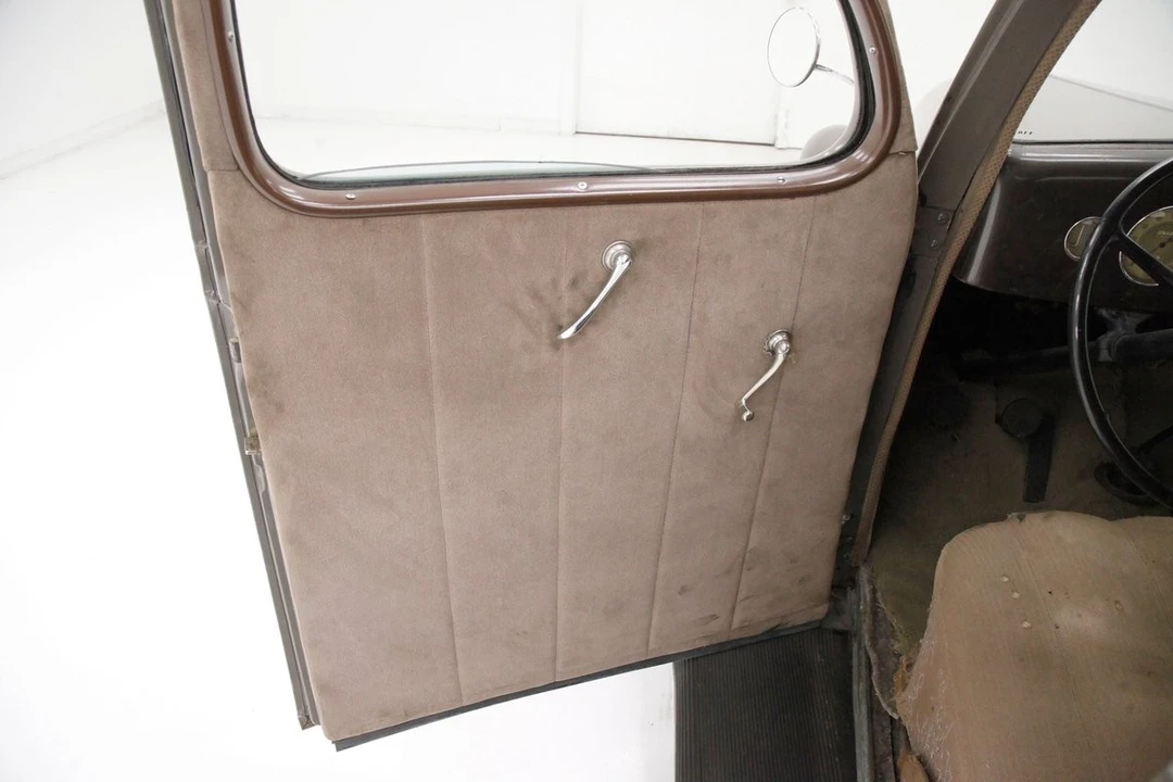 1936 Ford Model 48 & 68 - Image 24 of 31