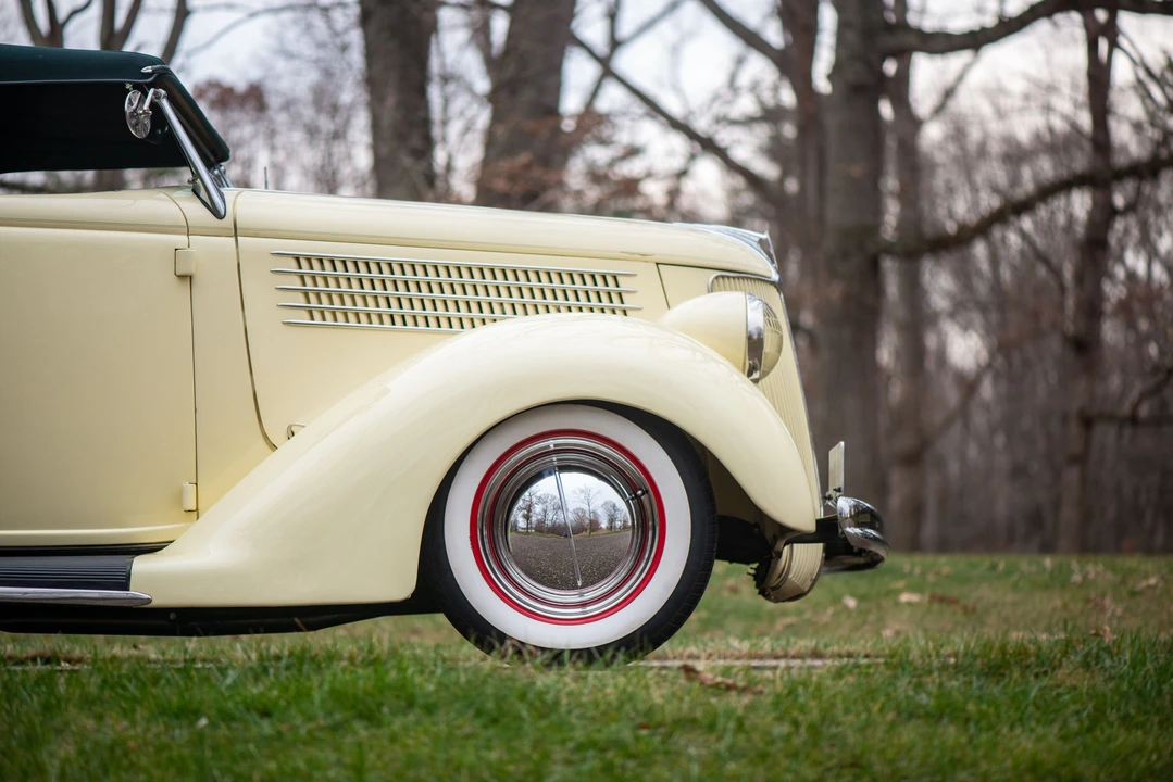 1936 Ford Model 48 & 68 - Image 3 of 31