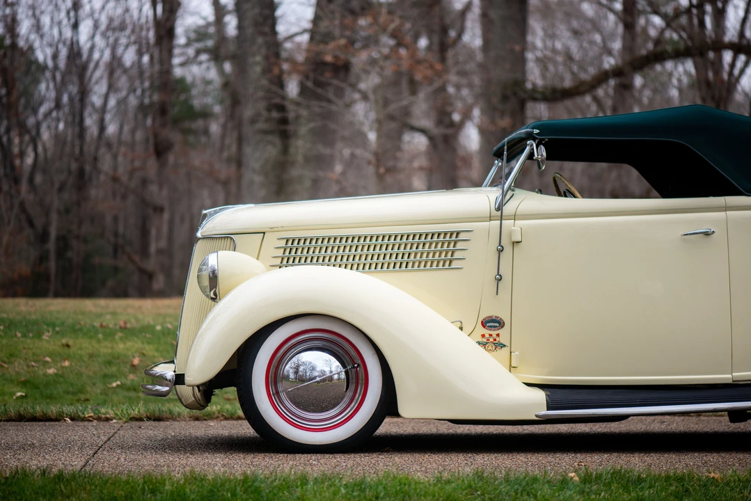 1936 Ford Model 48 & 68 - Image 18 of 31