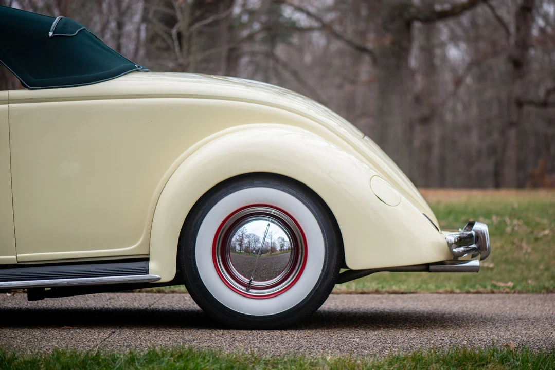 1936 Ford Model 48 & 68 - Image 19 of 31