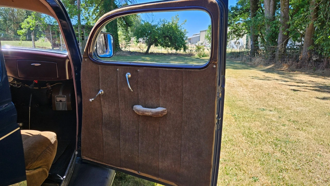 1936 Ford Model 48 & 68 - Image 8 of 29