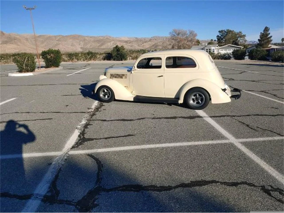 1936 Ford Model 48 & 68 - Image 9 of 9
