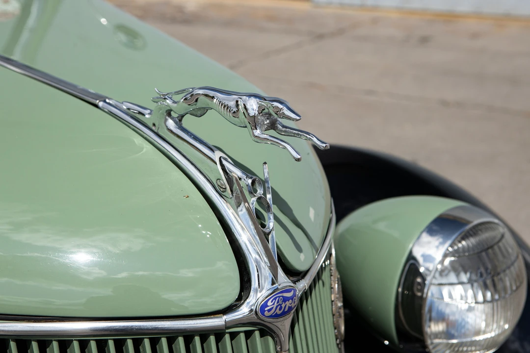 1936 Ford Model 48 & 68 - Image 5 of 12
