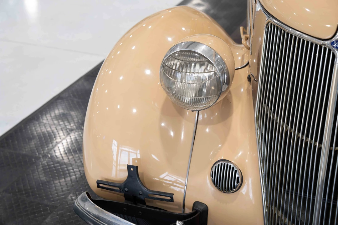 1936 Ford Model 48 & 68 - Image 10 of 31