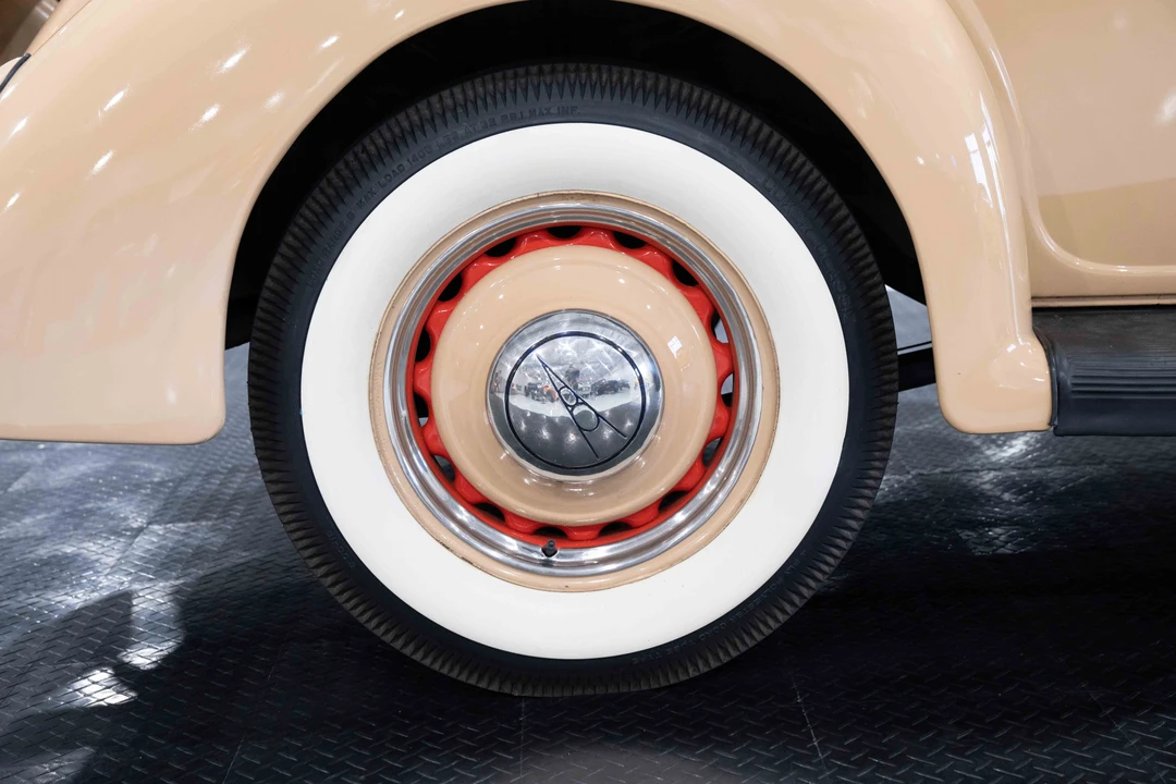 1936 Ford Model 48 & 68 - Image 22 of 31