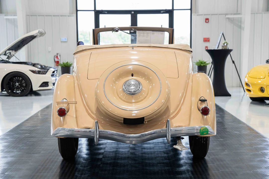 1936 Ford Model 48 & 68 - Image 6 of 31