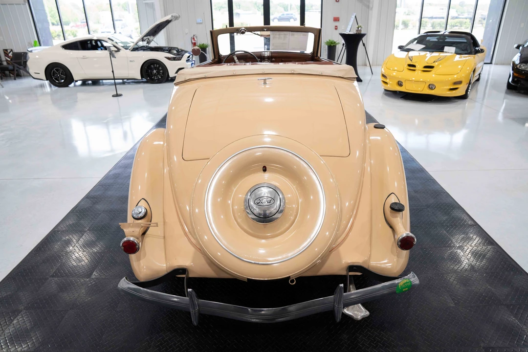 1936 Ford Model 48 & 68 - Image 19 of 31