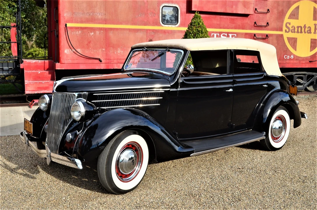 1936 Ford Model 48 & 68 - Image 9 of 31