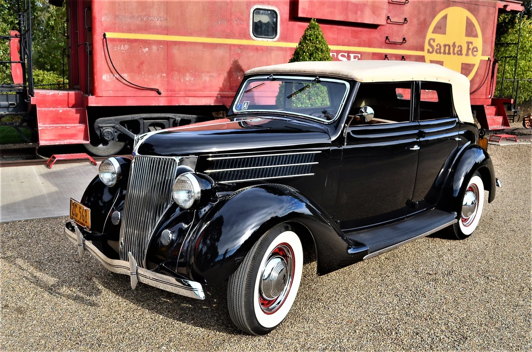 1936 Ford Model 48 & 68 - Image 10 of 31