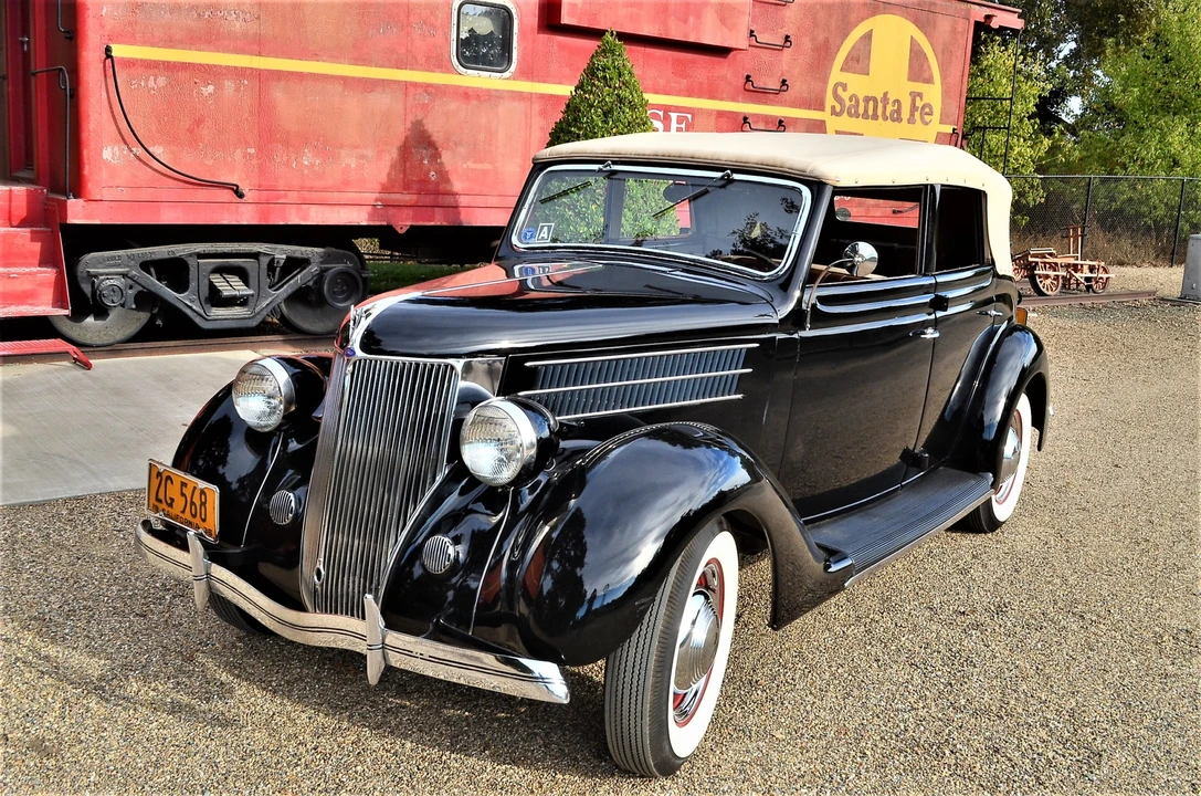 1936 Ford Model 48 & 68 - Image 11 of 31