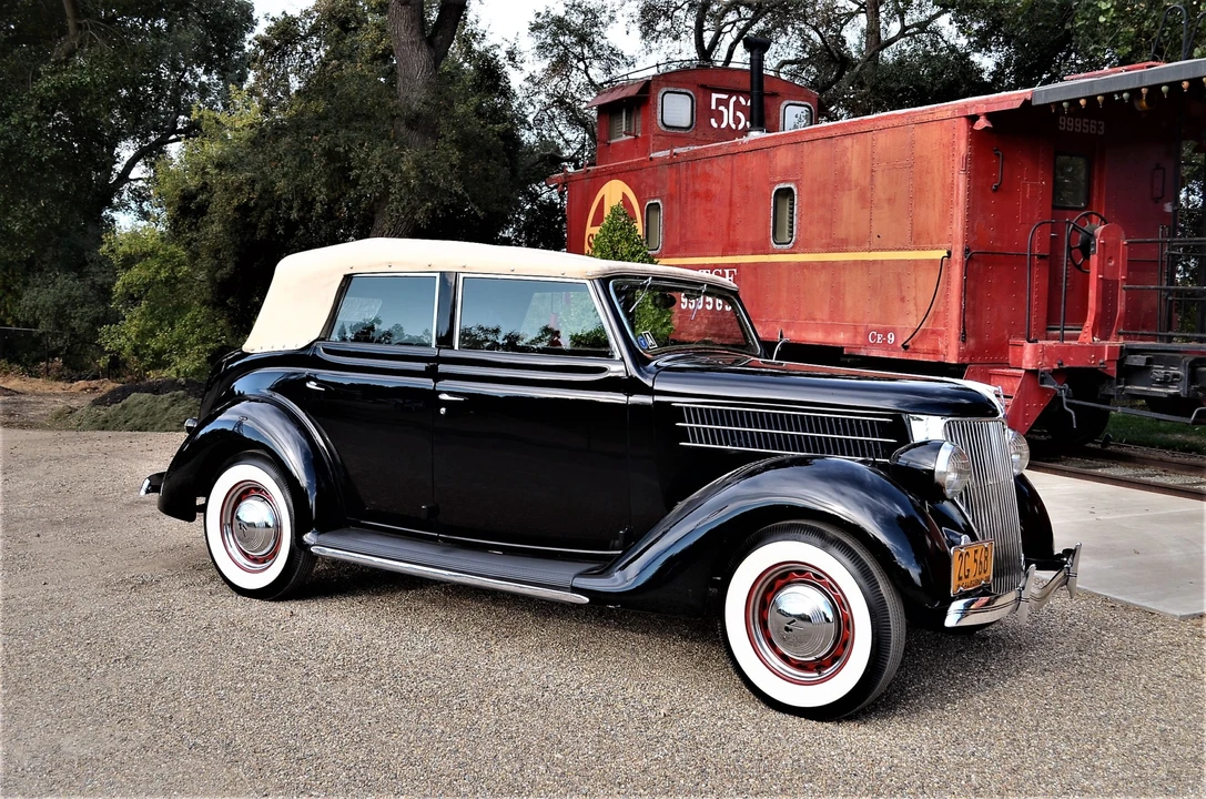 1936 Ford Model 48 & 68 - Image 14 of 31