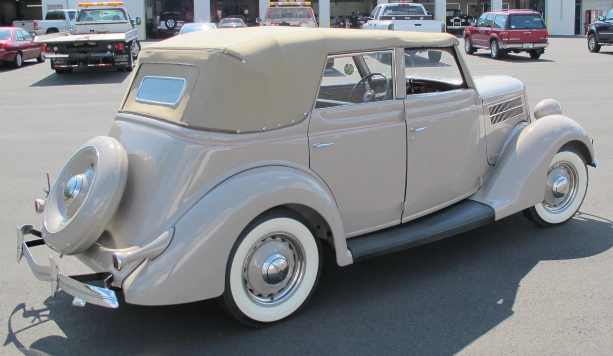 1936 Ford Model 48 & 68 - Image 9 of 31